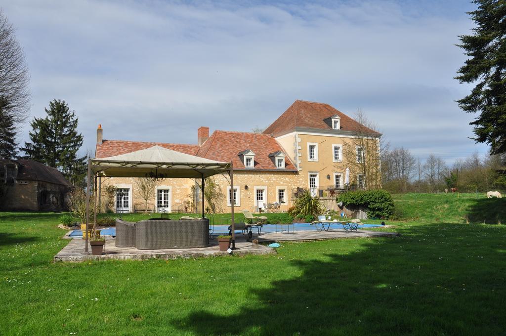 Moulin De Morance Bed & Breakfast Ecommoy Exterior photo